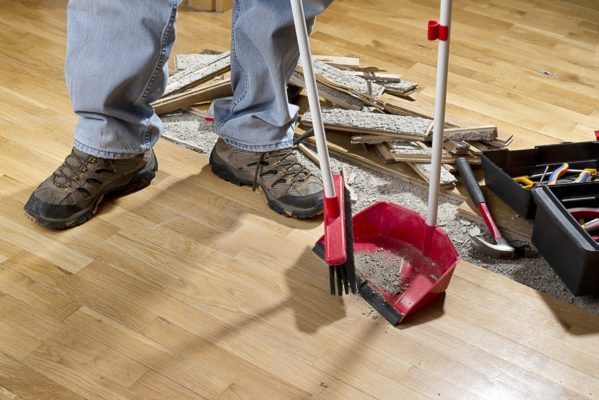 Cleaning clutter
